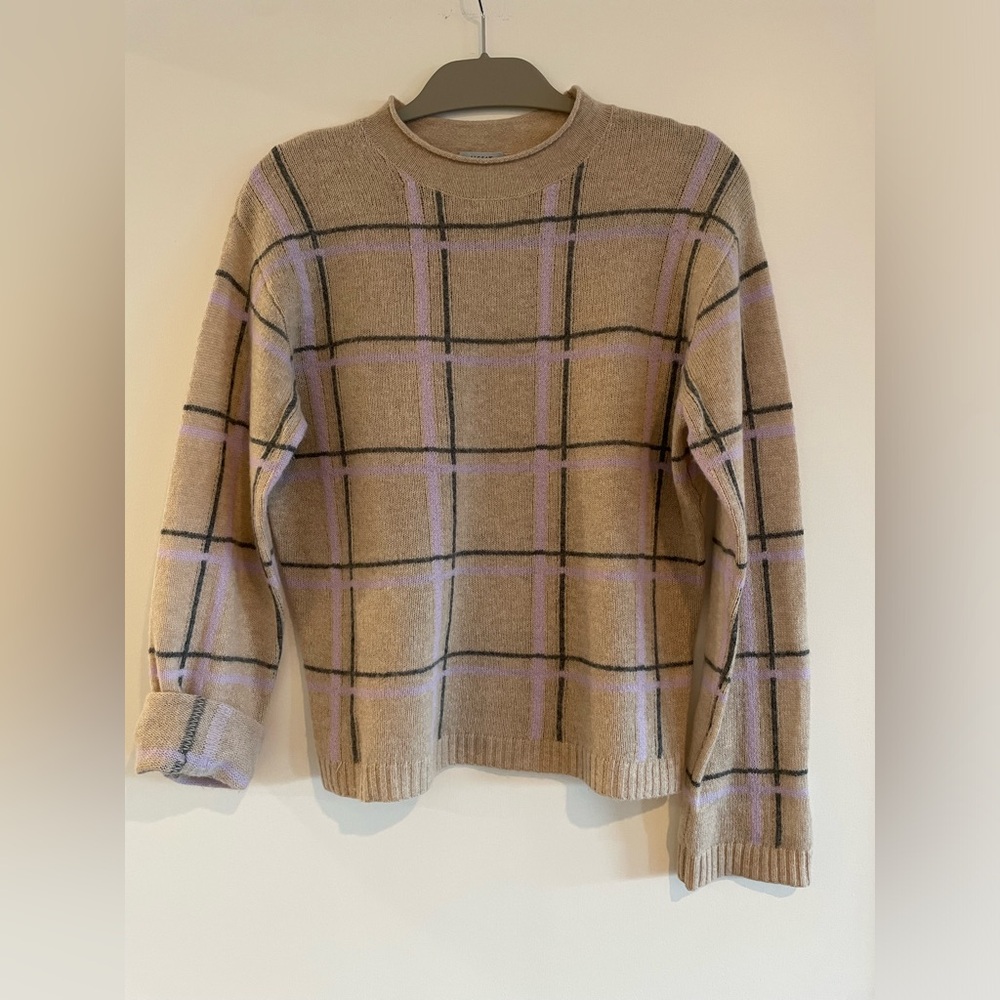 Jigsaw window pane plaid, tan with gray and lavender, size XS.